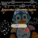 Pinguim Encantador: O Amigo que Dança, Canta e Brilha